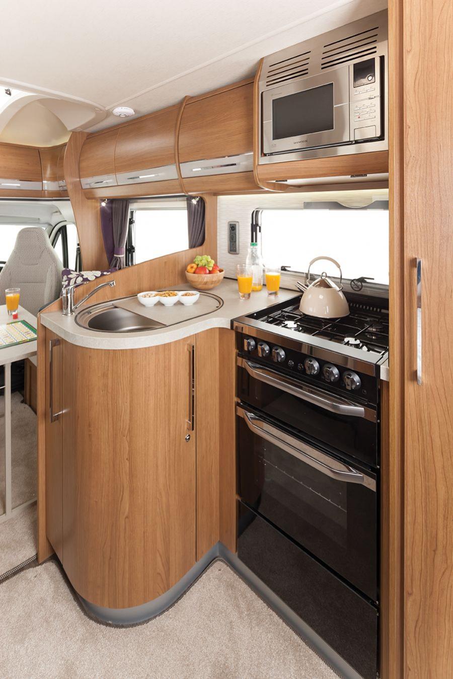 Интерьер Auto-Trail Tracker FB 2014 года  (фото 6 из 6)